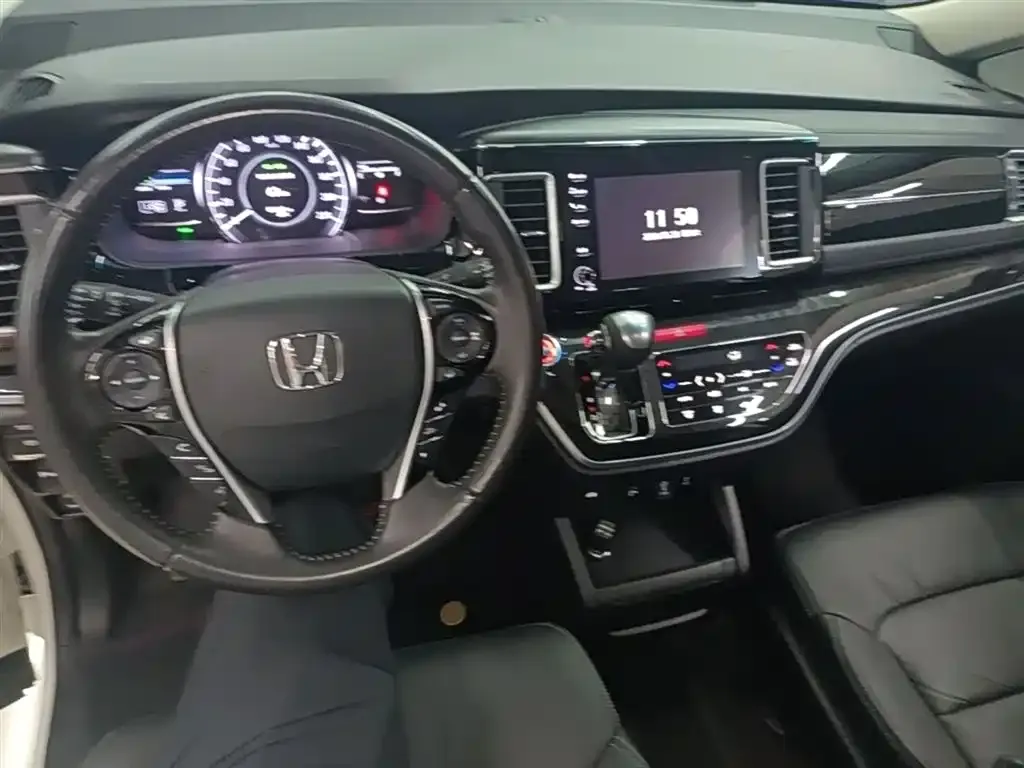 Honda Elysion 2021 из CN, фото 4
