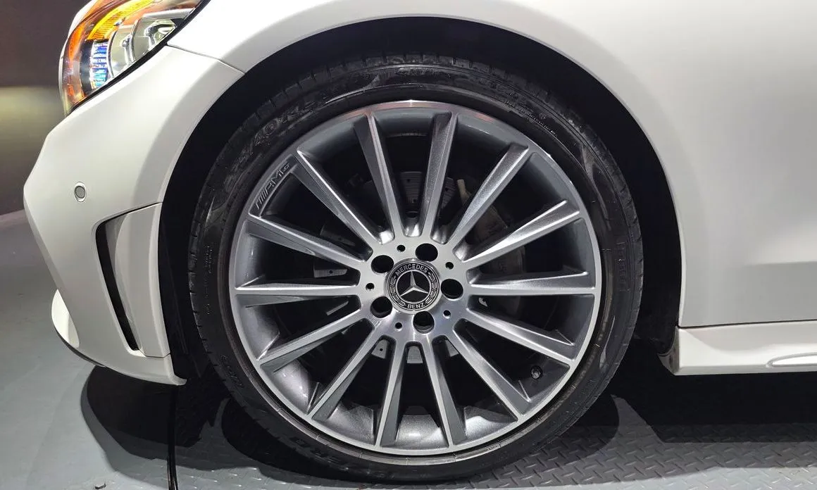 Mercedes-Benz C-Class 2023 из KR, фото 3