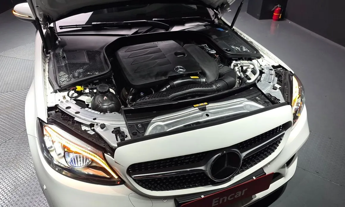 Mercedes-Benz C-Class 2023 из KR, фото 9