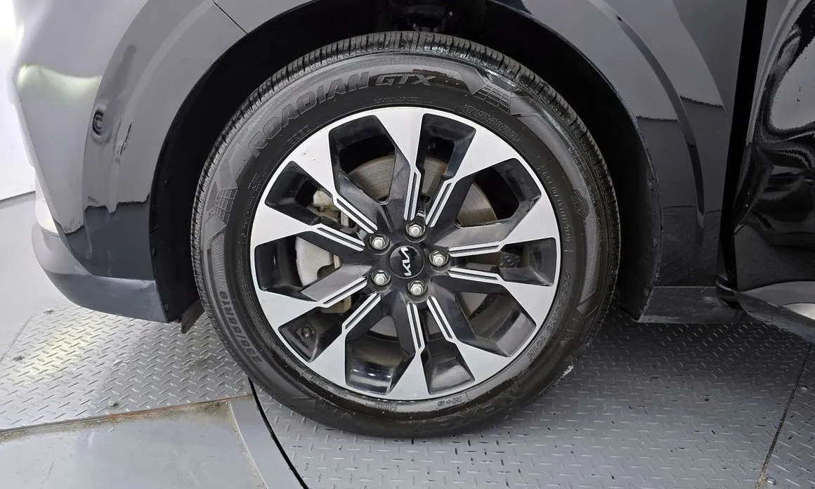 Kia Carnival — фото 10