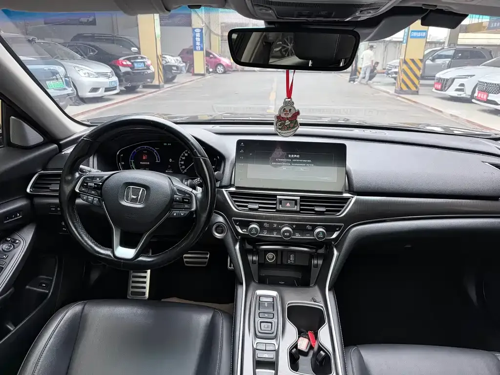 Honda Accord — фото 3