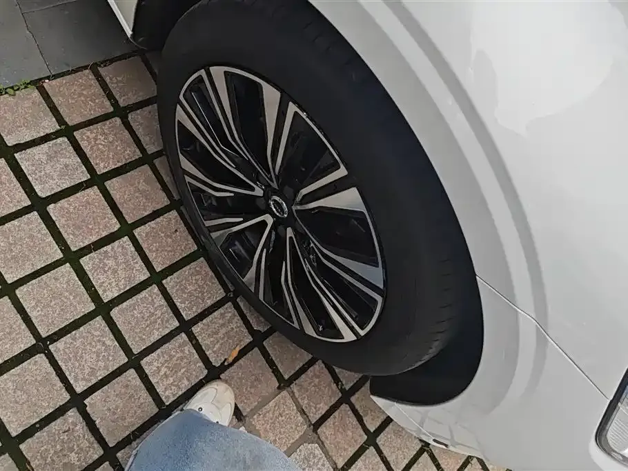 Volvo S60 2024 из CN, фото 4