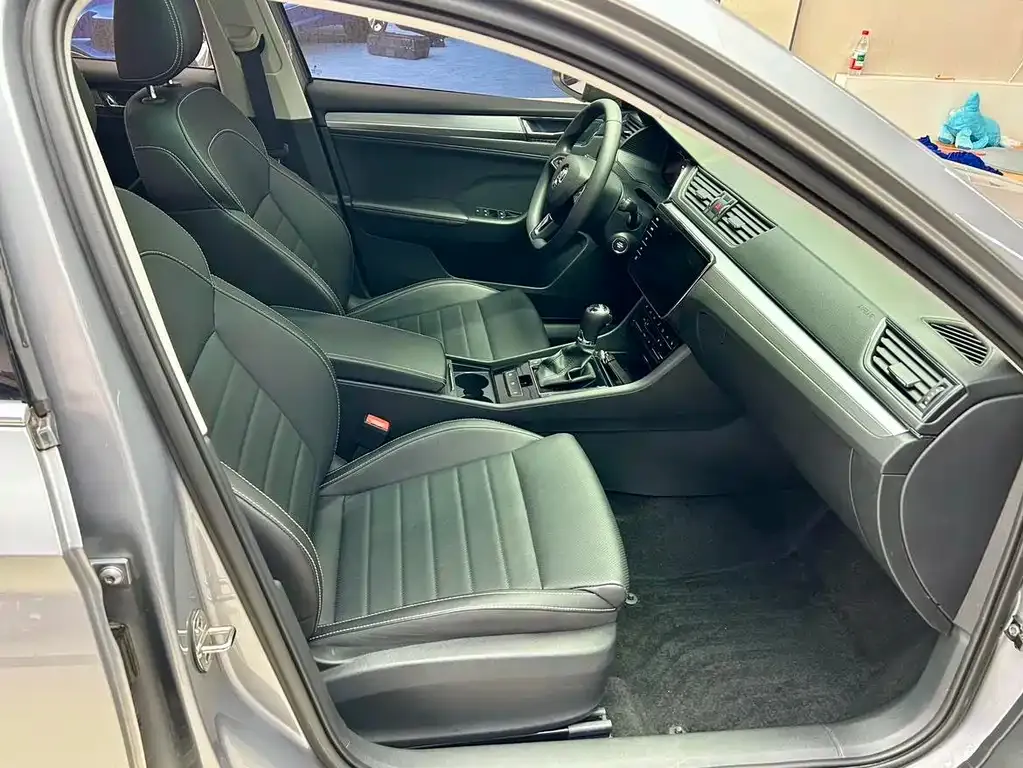 Skoda Superb 2023 из CN, фото 10