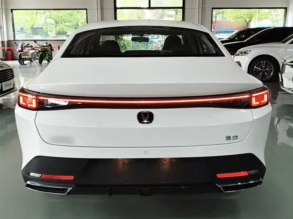 Changan Eado PHEV 2026 из CN, фото 6