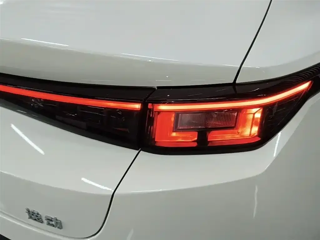 Changan Eado PHEV 2026 из CN, фото 2