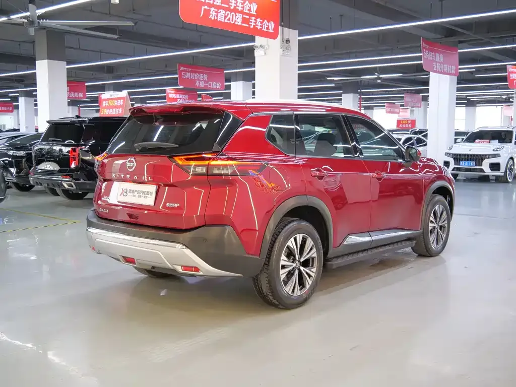 Nissan X-Trail — фото 10