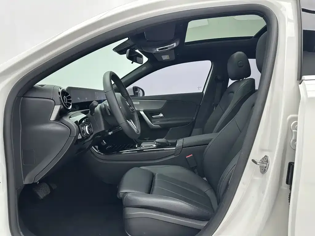 Mercedes-Benz A-Class 2022 из CN, фото 5