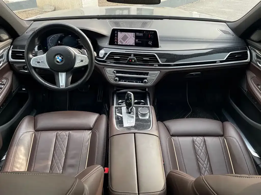 BMW 7 Series — фото 4