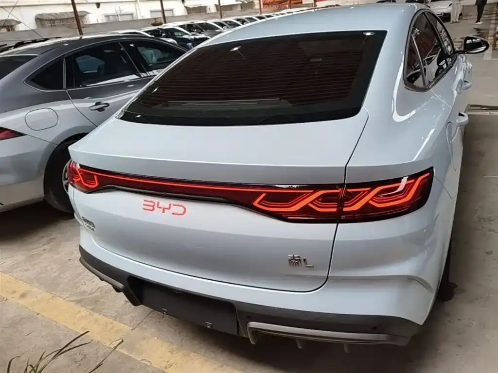 BYD Qin L — фото 4