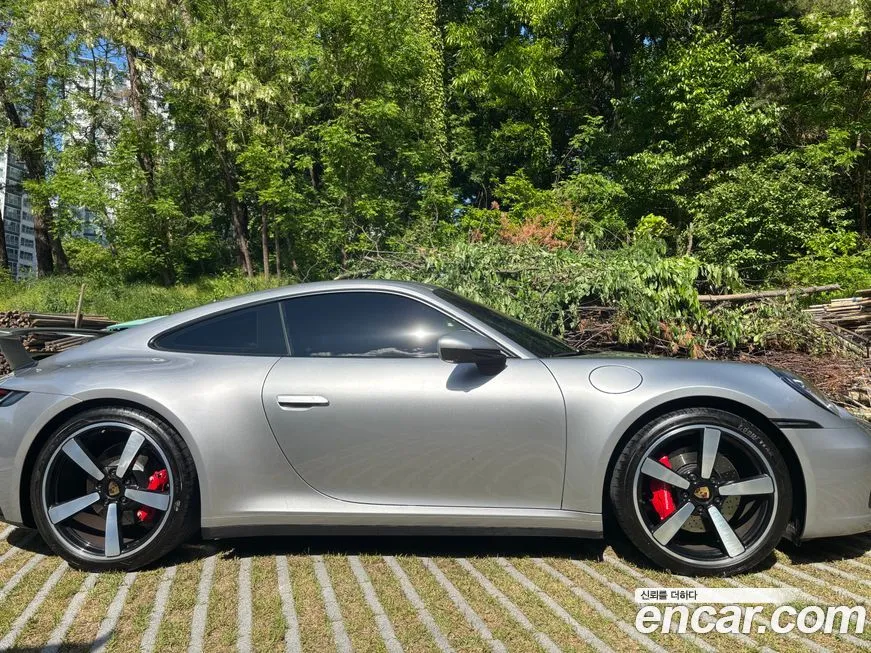Porsche 911 2021 из KR, фото 4