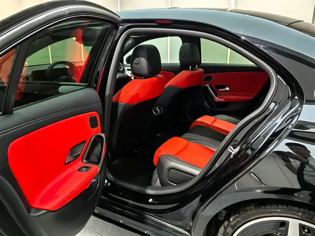 Mercedes-Benz A-Class AMG — фото 10