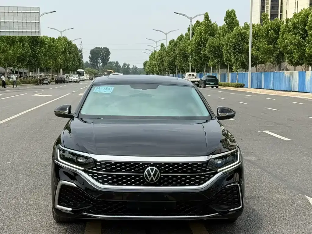 Volkswagen Passat — фото 4