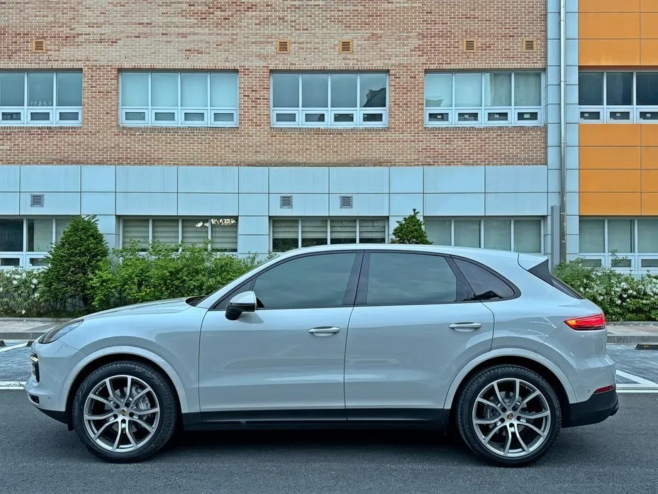 Porsche Cayenne 2023 из KR, фото 10