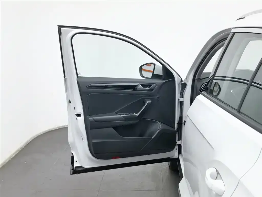 Volkswagen T-Roc 2022 из CN, фото 6