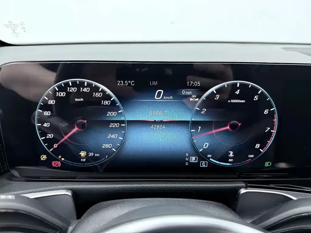 Mercedes-Benz GLB 2023 из CN, фото 4