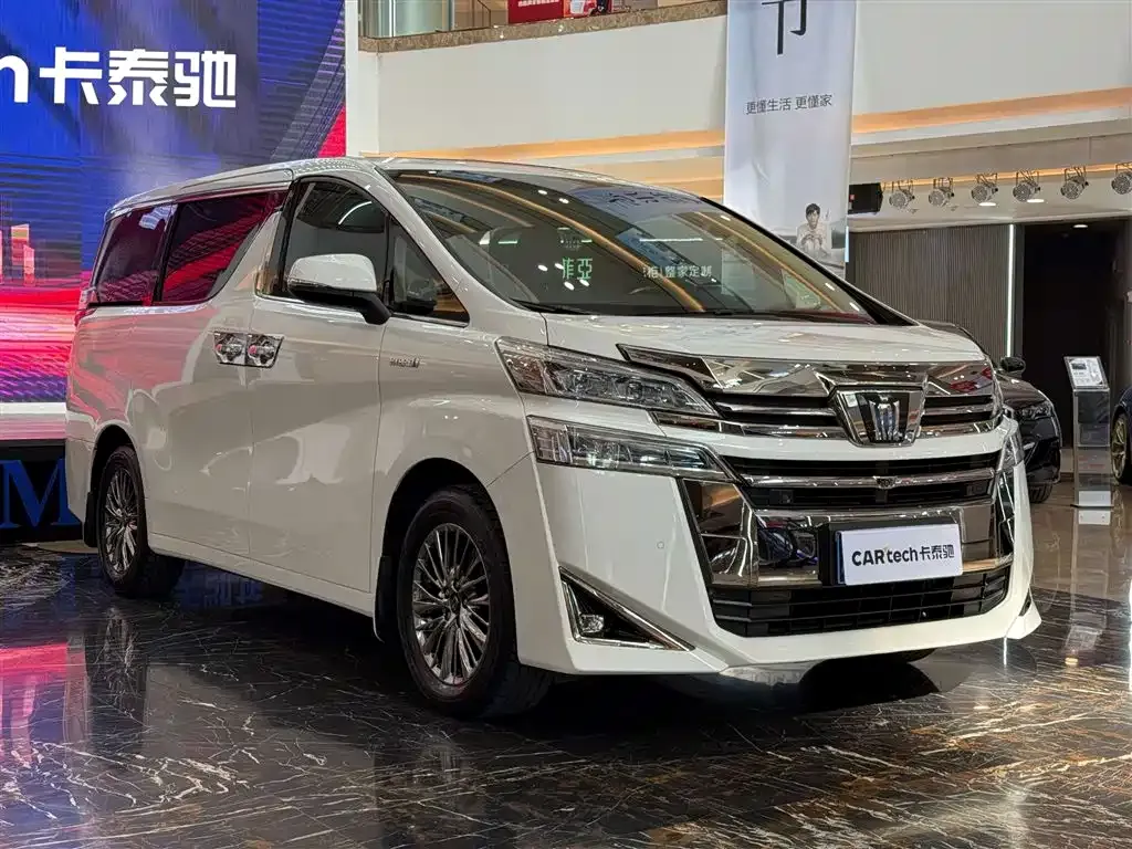 Toyota Vellfire — фото 5