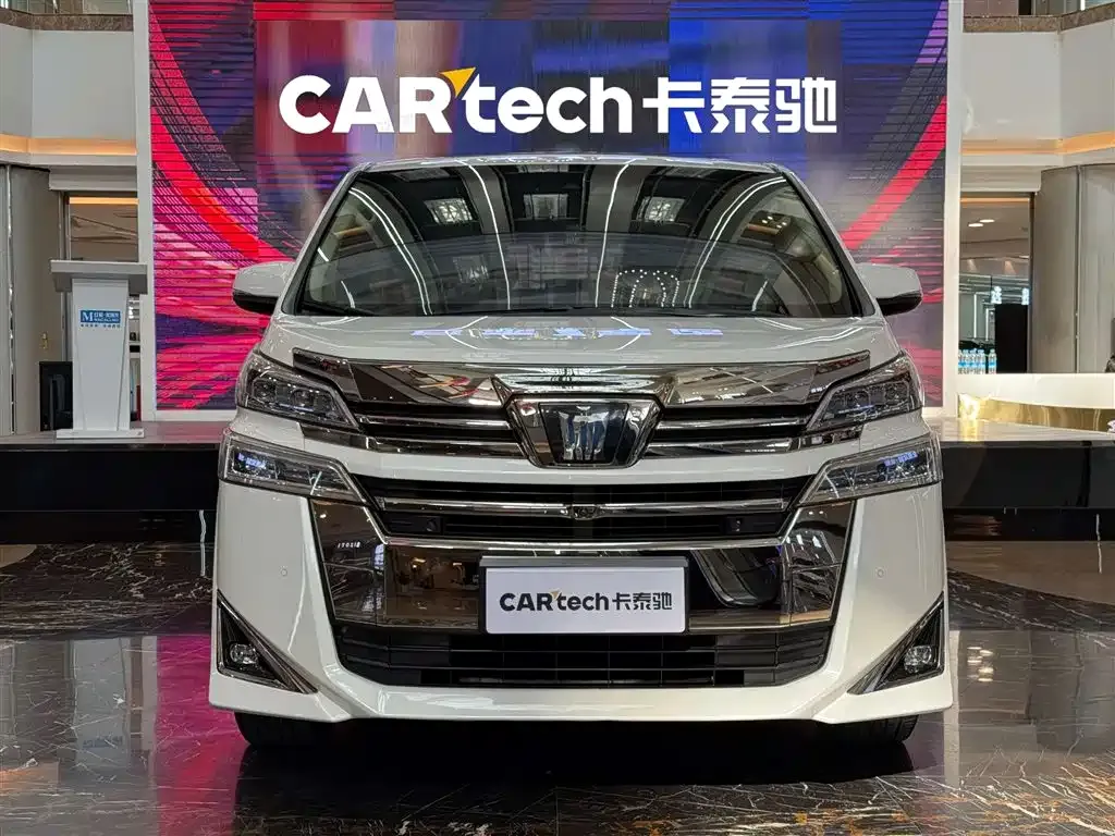 Toyota Vellfire — фото 6