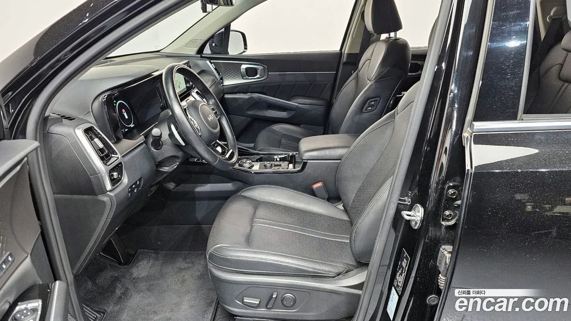 Kia Sorento — фото 8