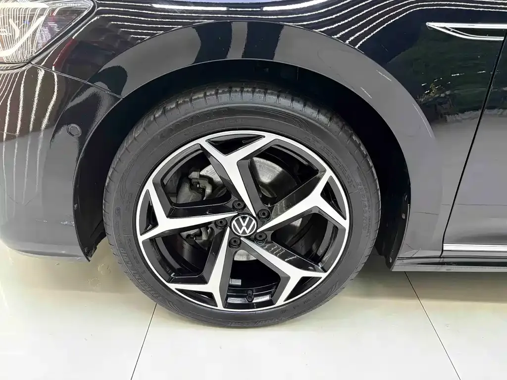 Volkswagen Passat — фото 5