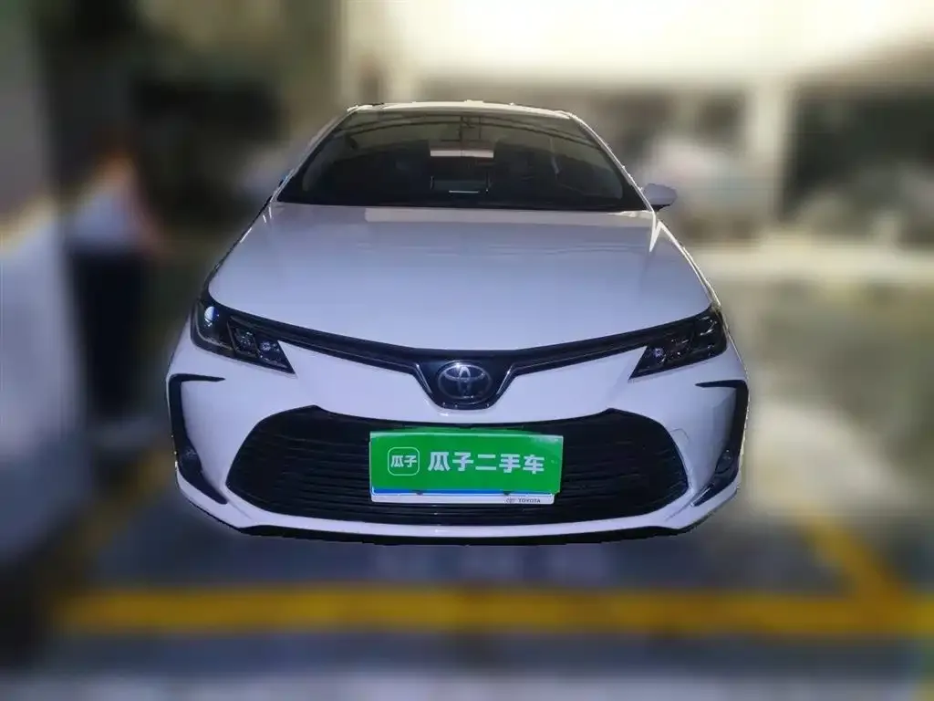 Toyota Corolla — фото 3