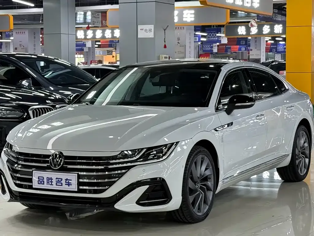 Volkswagen CC — фото 1