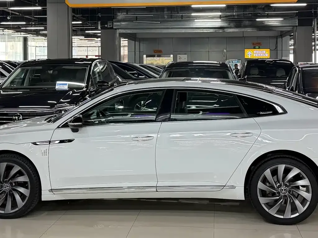 Volkswagen CC — фото 3