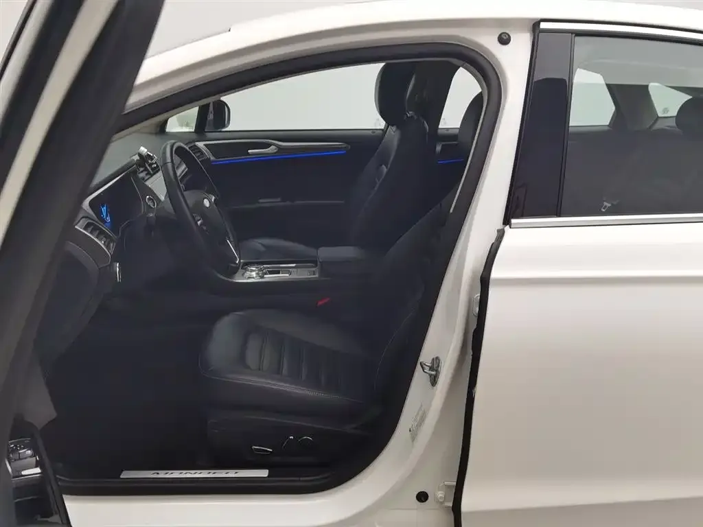 Ford Mondeo 2021 из CN, фото 3
