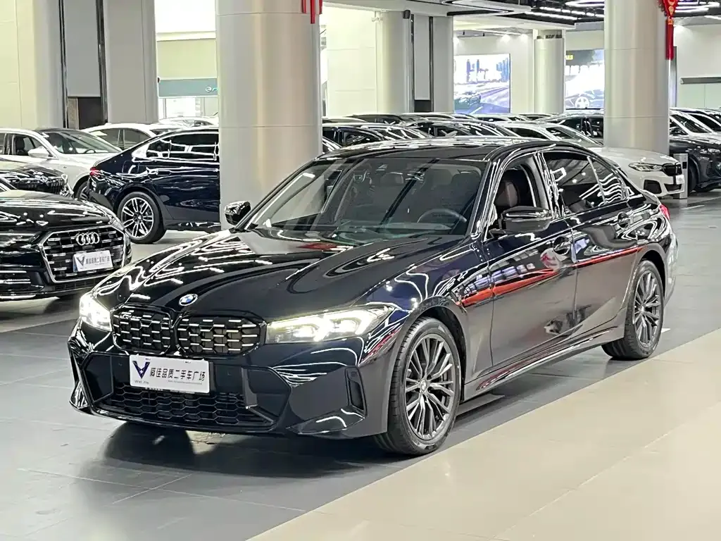 BMW 3 Series 2024 из CN, фото 1
