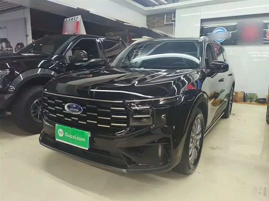 Ford Edge — фото 1