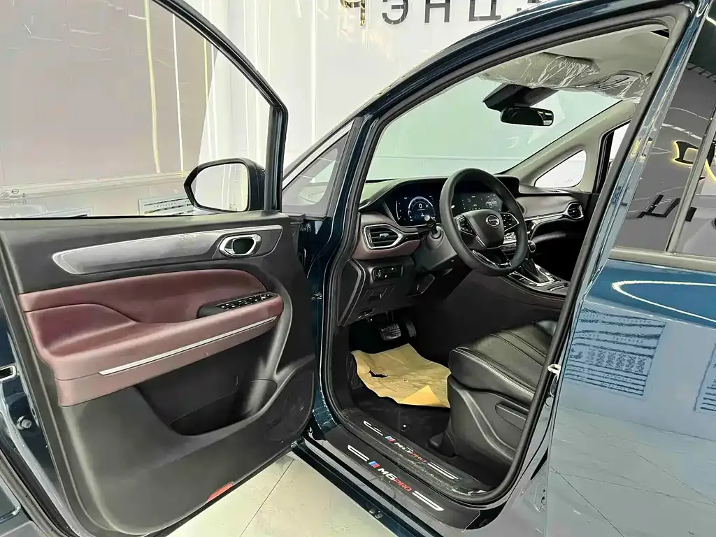 GAC Motor Trumpchi M6 — фото 10