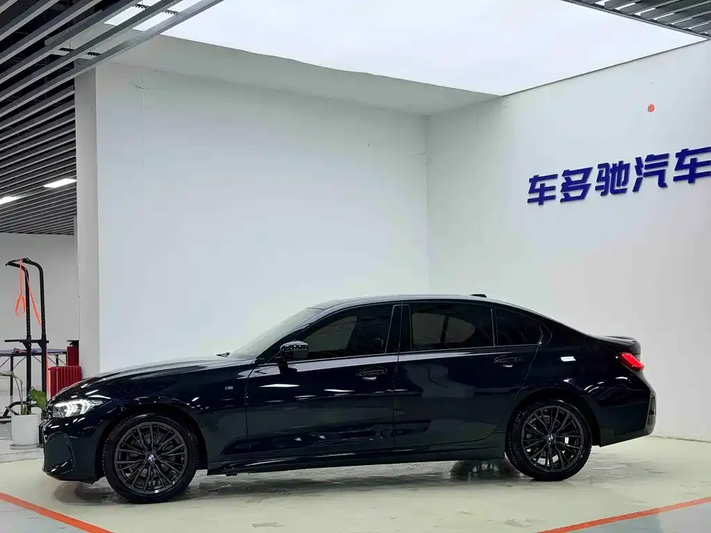 BMW 3 Series 2023 из CN, фото 6