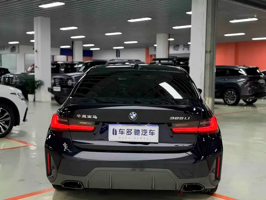BMW 3 Series 2023 из CN, фото 4