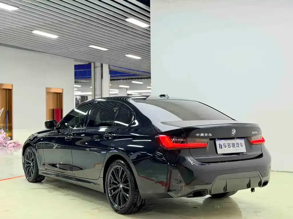 BMW 3 Series 2023 из CN, фото 8