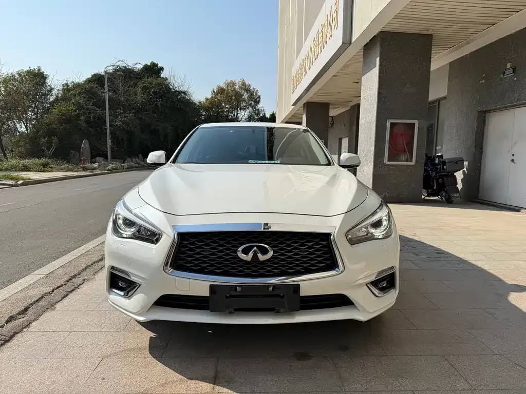 Infiniti Q50L 2021 из CN, фото 10