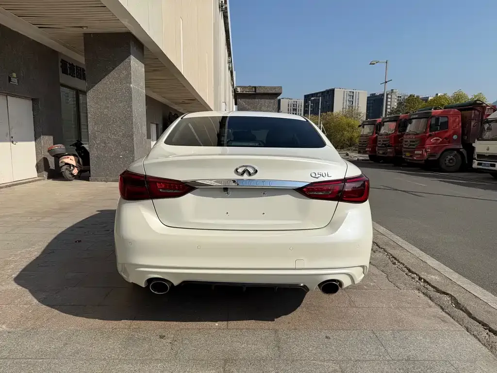 Infiniti Q50L 2021 из CN, фото 5