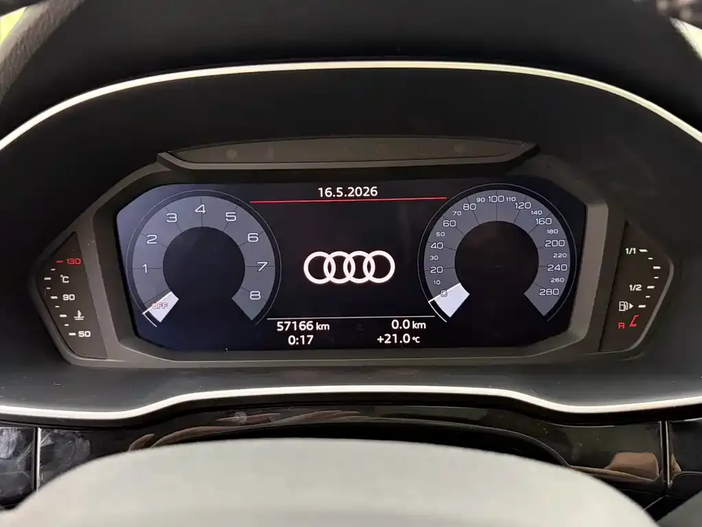 Audi Q3 — фото 8