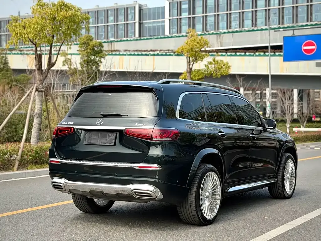 Mercedes-Benz GLS — фото 9