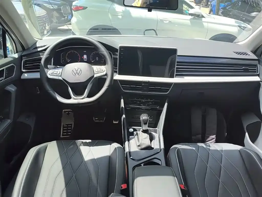 Volkswagen Tiguan L 2024 из CN, фото 8