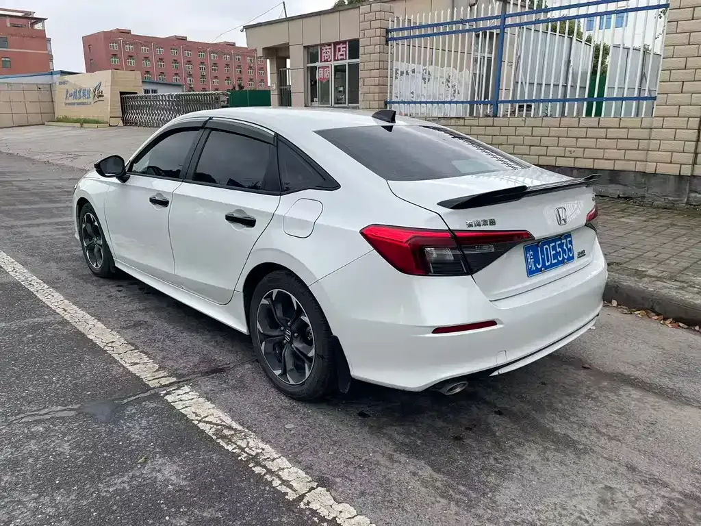 Honda Civic — фото 8