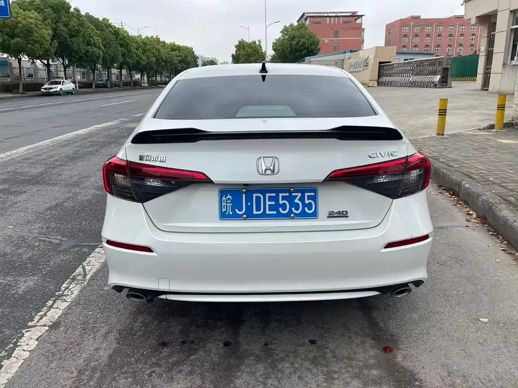 Honda Civic — фото 4