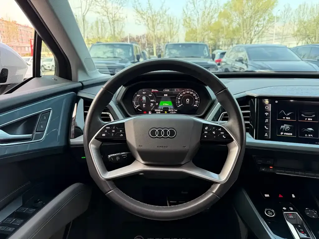 Audi Q5 e-tron 2024 из CN, фото 10