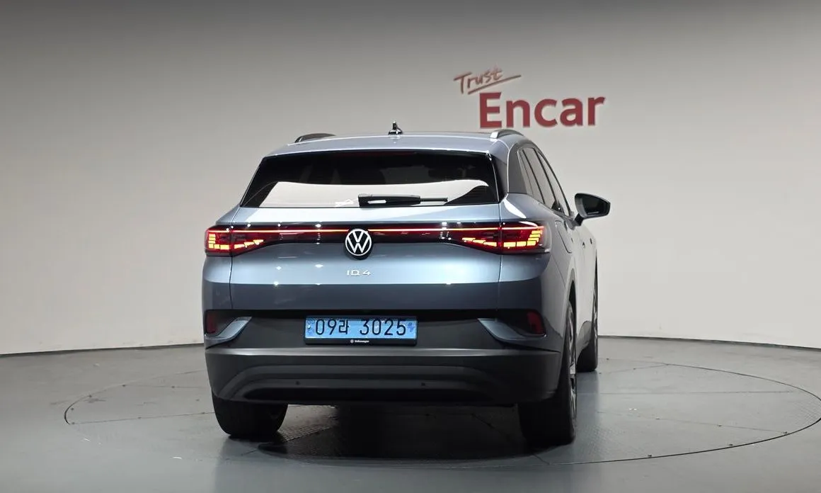 Volkswagen ID.4 2023 из KR, фото 2