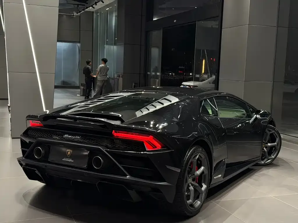 Lamborghini Huracan — фото 3