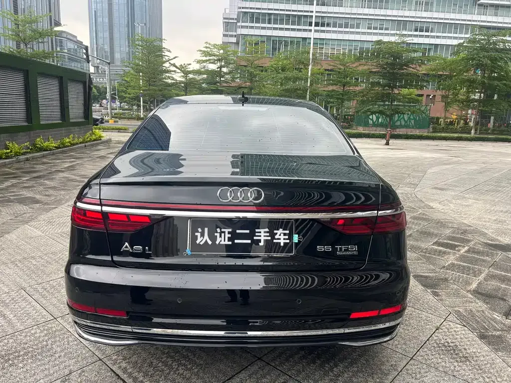 Audi A8 — фото 9