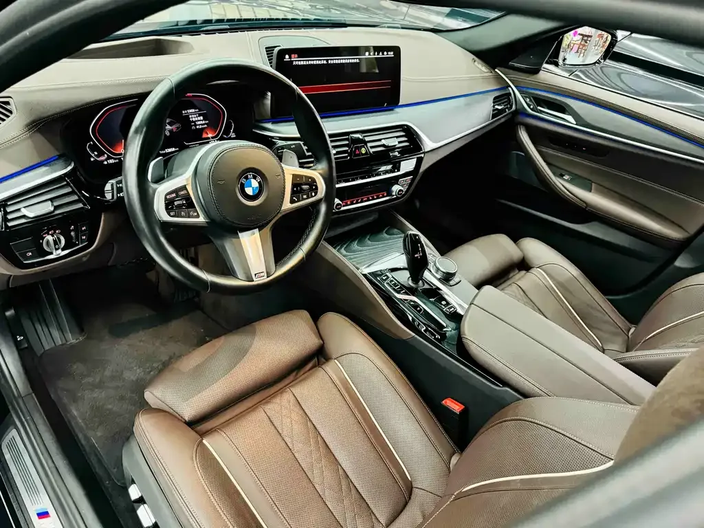 BMW 5 Series — фото 8
