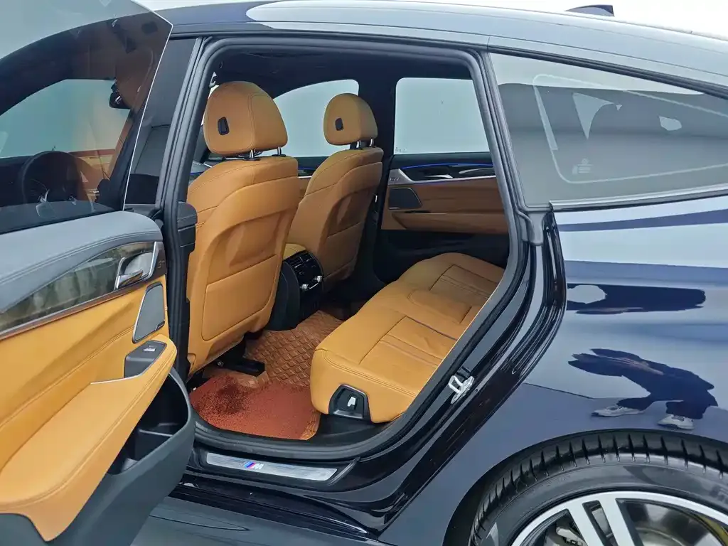 BMW 6 Series GT 2024 из CN, фото 10