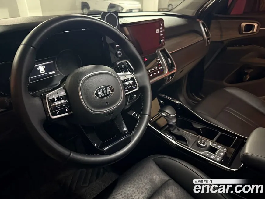 Kia Sorento — фото 9