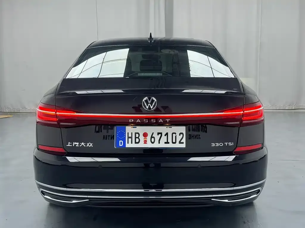 Volkswagen Passat — фото 9