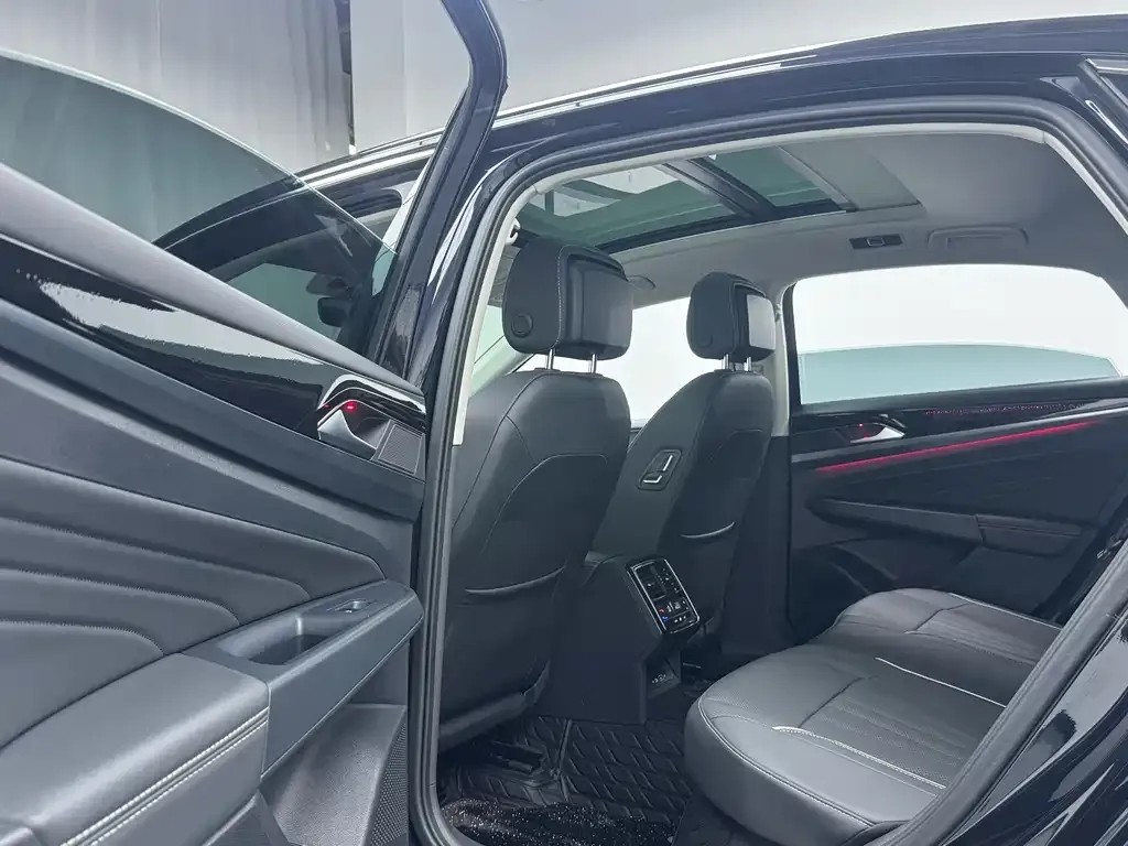 Volkswagen Passat — фото 10