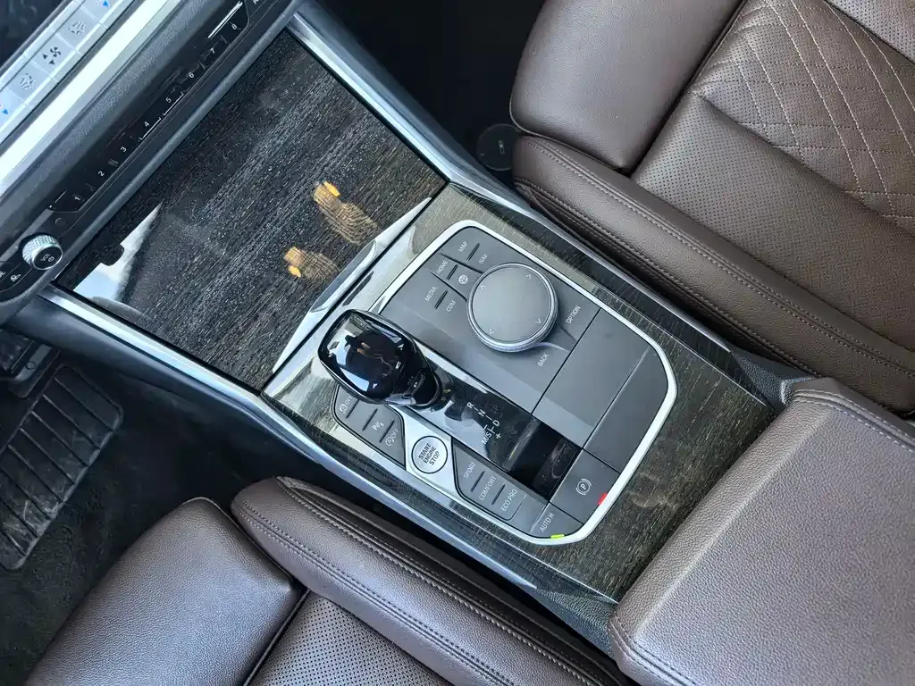 BMW 3 Series 2022 из CN, фото 10